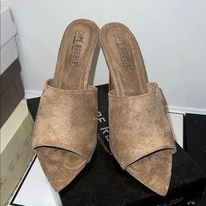 Cape Robbin Women's Tan Mules